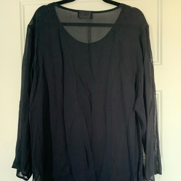 ⭐️2/30$⭐️ Black sheer top - Picture 3 of 4